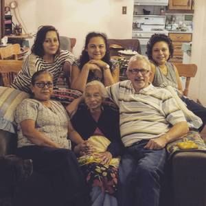 Meet your Posher, Beth